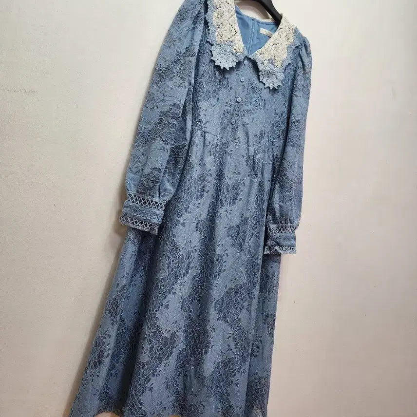 [BUNJANG] Bicini Byflow Lace One-Piece Dress / 바이씨니 바이플로우 레이스원피스