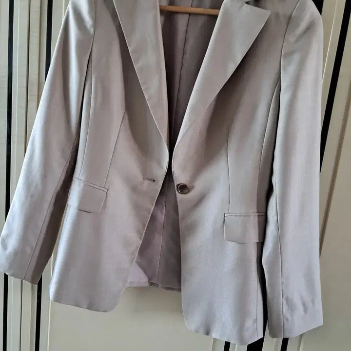 [BUNJANG] Nice Claup Beige Women&