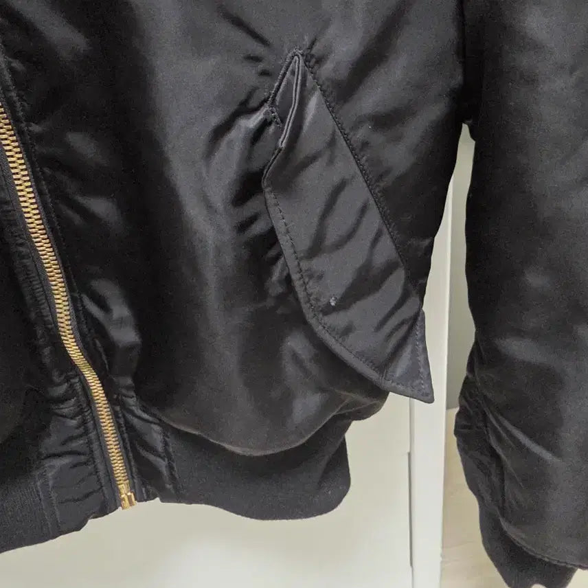 [BUNJANG] Alpha Industries MA-1 Regular Fit Bomber Jacket Black / 알파인더스트리 레귤러핏 ma-1 M 블랙