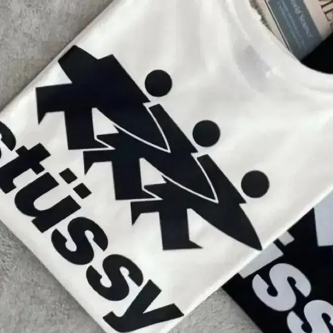 [BUNJANG] Stussy World Tour T-Shirt White / 스투시 월드투어 반팔 티셔츠 화이트