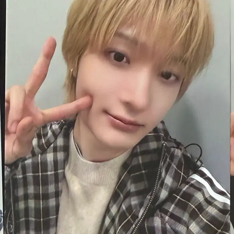 [BUNJANG] Kickflip Singapore Lucky Draw Photocard (Donghwa) / 킥플립 동화 싱가포르 hok 미공포 포토회 특전 poke cheek