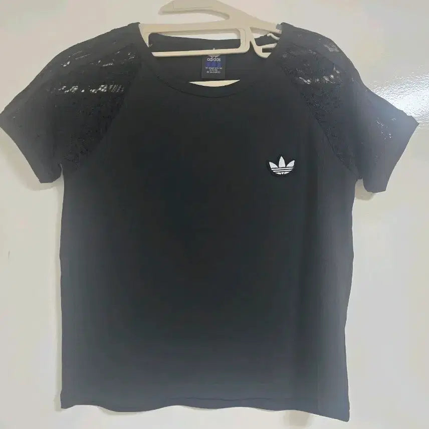 [BUNJANG] Adidas Lace Short Sleeve T-Shirt Black / 아디다스 레이스 반팔 티셔츠 블랙