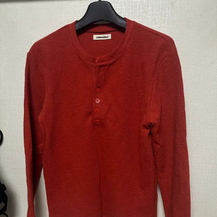 [BUNJANG] Color Color Henley Neck Long Sleeve T-Shirt / 컬러컬러 헨리넥 긴팔 티셔츠