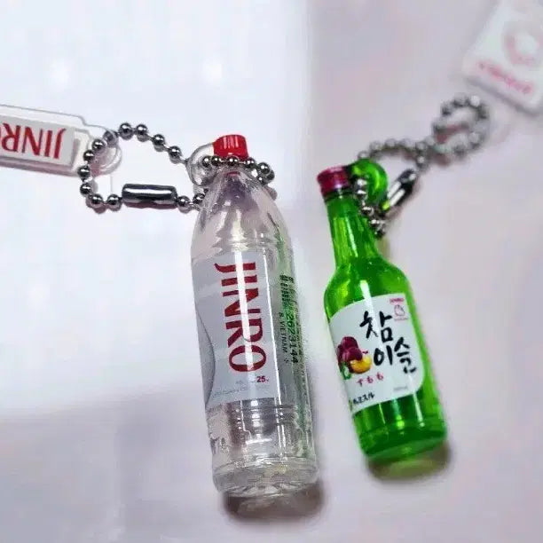[BUNJANG] Jinro Chamisul Soju Bottle Charms Set / 진로가챠  소주가챠  참이슬 가챠  술가챠  키링 2개일괄