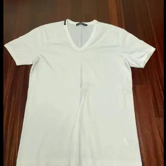 [BUNJANG] Dolce &amp; Gabbana V-Neck Short Sleeve T-Shirt Size 50 / 돌체앤가바나 브이넥 반팔티 50