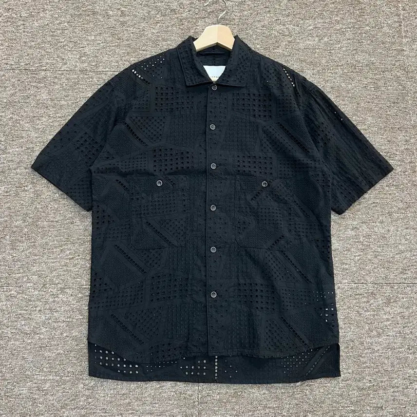 [BUNJANG] Andersson Bell Open Collar Black Embroidered Shirt L / 앤더슨벨 오픈카라 블랙 셔츠 L