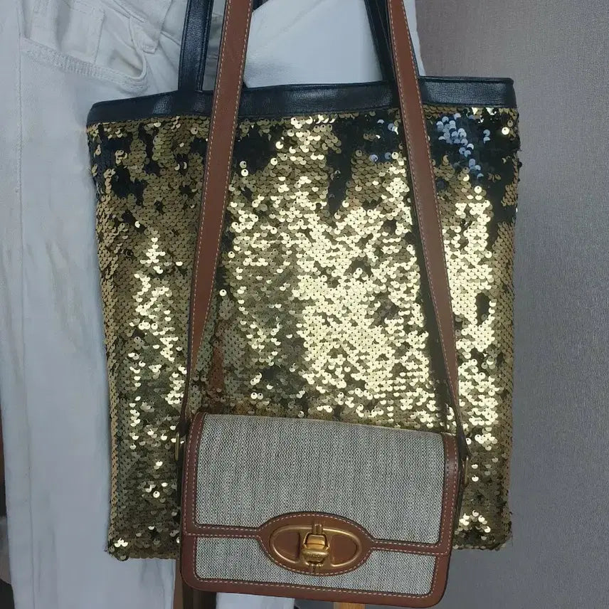 [BUNJANG] Atelier Vanessa Bruno Leather Crossbody Bag / 가격내려...아떼바네사브르노 크로스백.