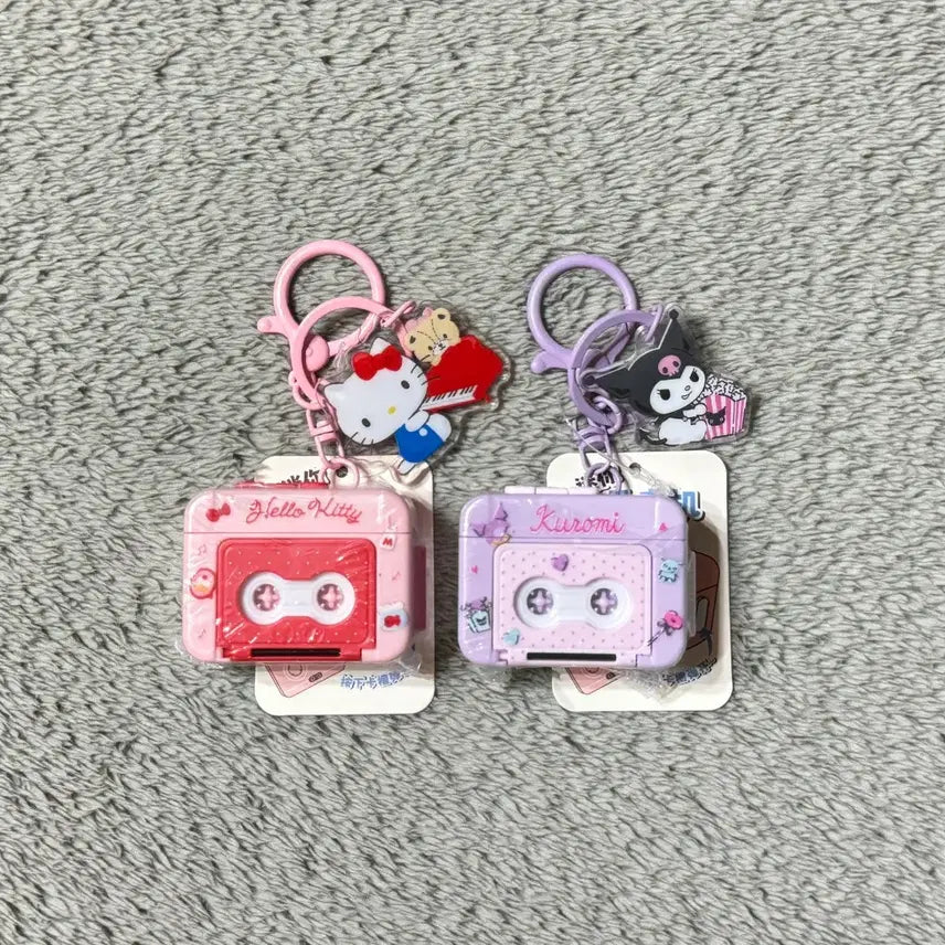 [BUNJANG] Sanrio Hello Kitty &amp; Kuromi Cassette Tape Voice Recorder Keychain Set / (세트) 산리오 헬로키티+쿠로미 녹음기 카세트 키링