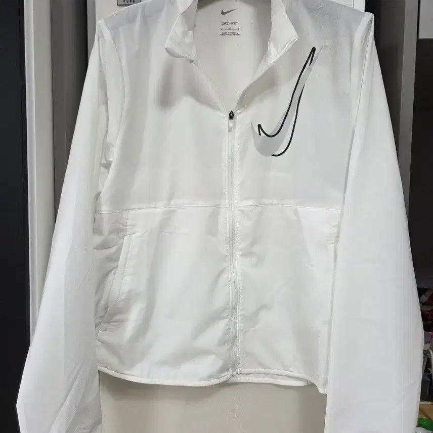 [BUNJANG] Nike Dri-FIT Windbreaker Jacket L White / (새상품)나이키 드라이핏 바람막이 L 화이트