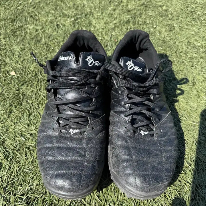 [BUNJANG] Athleta A005 Futsal Shoes (250) / 아슬레타 a005 풋살화 250