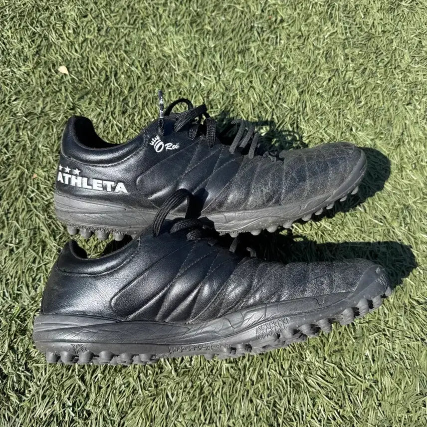 [BUNJANG] Athleta A005 Futsal Shoes (250) / 아슬레타 a005 풋살화 250
