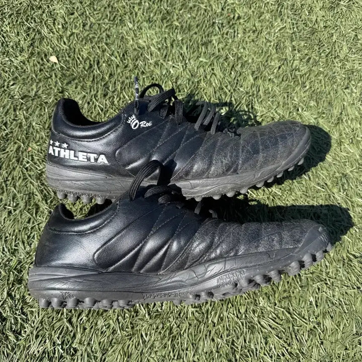 [BUNJANG] Athleta A005 Futsal Shoes (250) / 아슬레타 a005 풋살화 250