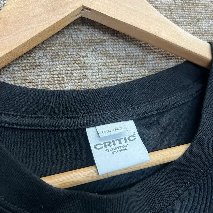 [BUNJANG] Critic Black Printing Short Sleeve T-Shirt XL / 크리틱 블랙 프린팅 반팔티 XL