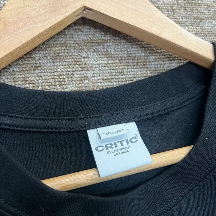[BUNJANG] Critic Black Printing Short Sleeve T-Shirt XL / 크리틱 블랙 프린팅 반팔티 XL