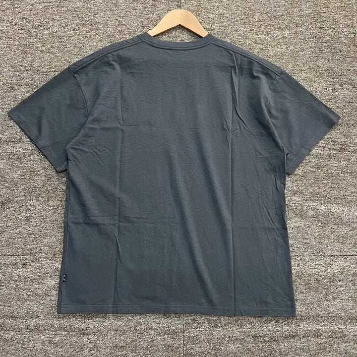 [BUNJANG] Critic Graphic T-Shirt XL / 크리틱 그래픽 반팔티 XL