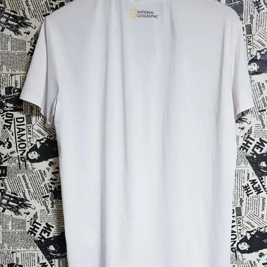 [BUNJANG] National Geographic T-Shirt Size 105 / 네셔널지오그래픽 반팔티 사이즈105