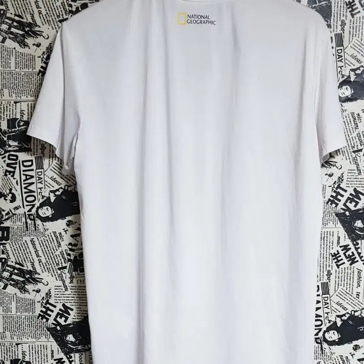 [BUNJANG] National Geographic T-Shirt Size 105 / 네셔널지오그래픽 반팔티 사이즈105