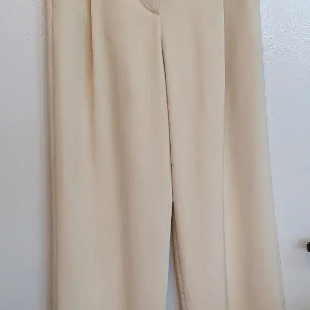 [BUNJANG] Misha Wide Slacks Pants Size 55 / 여성 잇 미샤와이드 슬랙스바지  55사이즈밑단한쪽 박음질풀린거라그대로