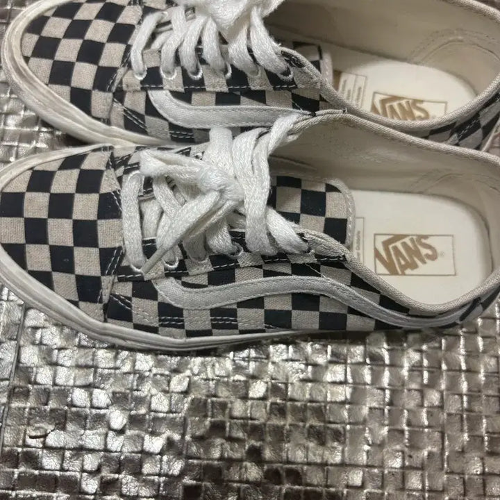 [BUNJANG] Vans Old Skool Tapered Checkerboard Black White / 235 반스 올드스쿨 테이퍼드 에코 띠어리 체커보드 블랙 화이트