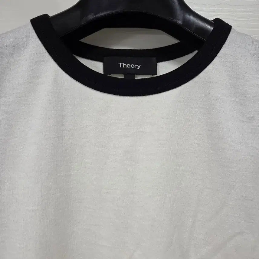 [BUNJANG] Theory White Ringer Short Sleeve T-Shirt / (상태좋음)Theory 화이트 링거 반팔 티셔츠