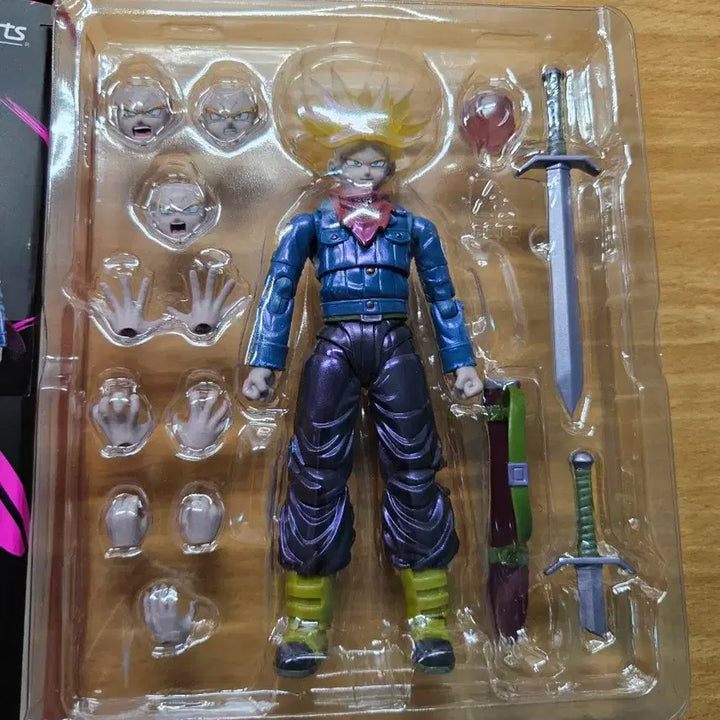 [BUNJANG] Bandai S.H.Figuarts SDCC Trunks Action Figure / shf sdcc 트랭크스 (택포)