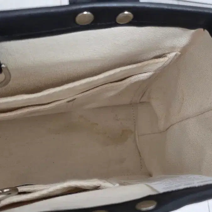 [BUNJANG] Abam Tumbler Bag Small / 아밤 텀블러 백 s사이즈 판매 합니다  기저귀 가방