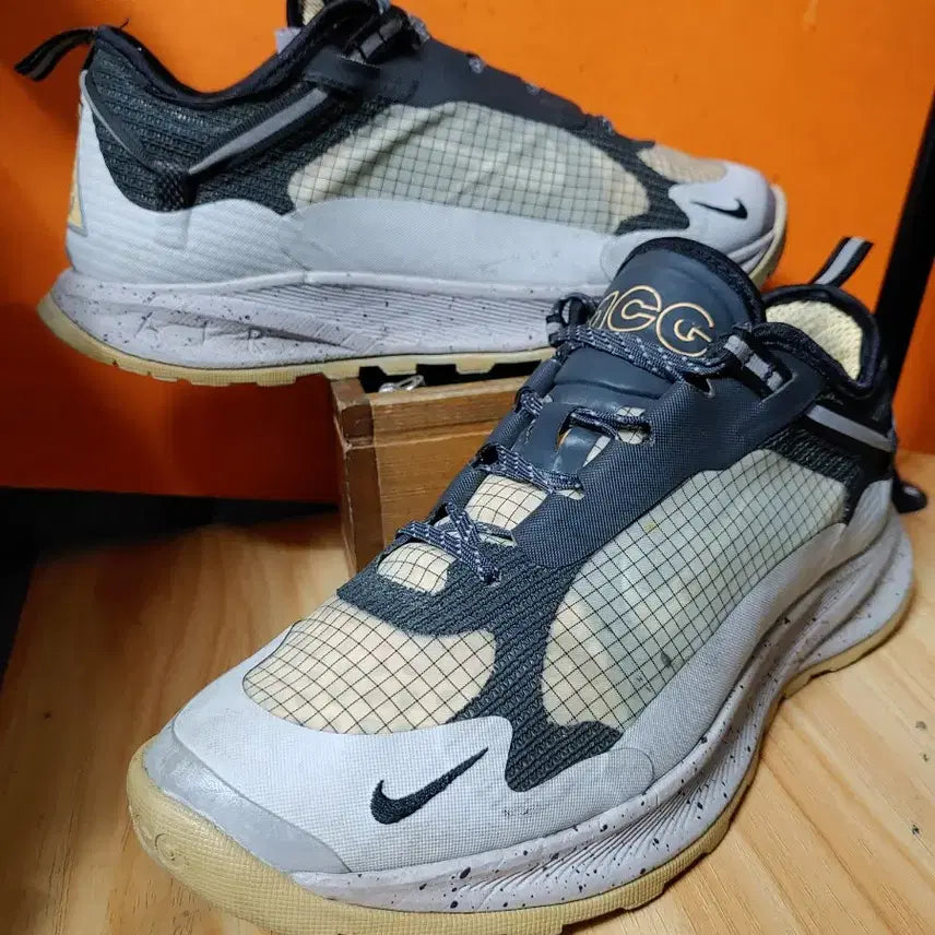 [BUNJANG] Nike ACG Air Nasu 2 Trail Walking Shoes / 나이키 ACG 에어 나수2 트레일 워킹화(표기245 추천사이즈240)