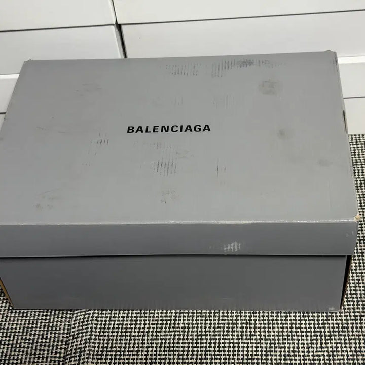 [BUNJANG] Balenciaga 3XL Sneakers / [USED][43] 발렌시아가 3XL 멀티(화이트 레드 블루)