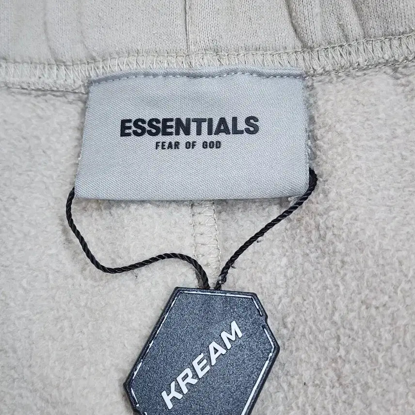 [BUNJANG] Fear of God Essentials Logo Jogger Sweatpants / (L)피어오브갓 에센셜 조거 스웻팬츠 9.9