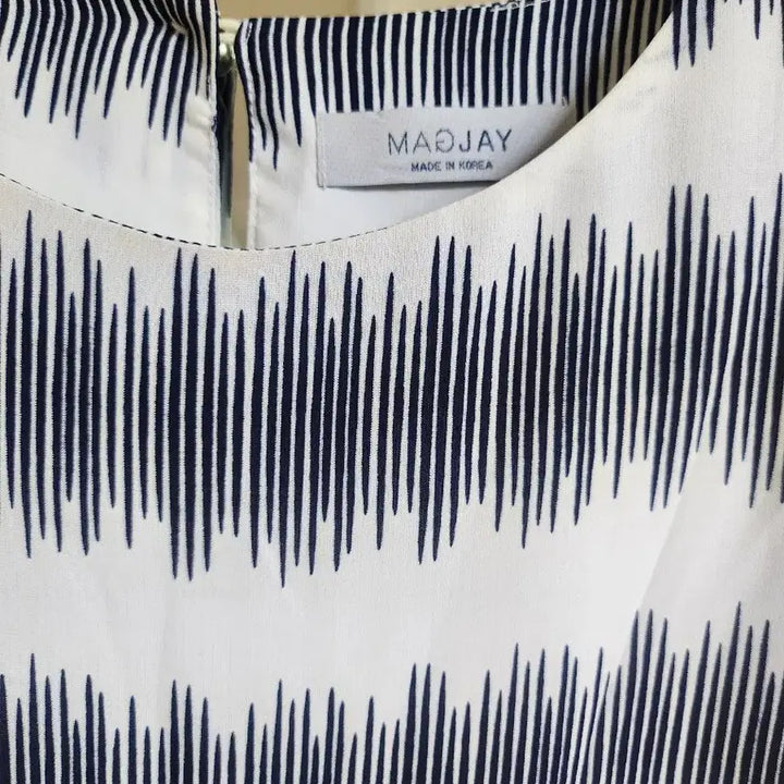 [BUNJANG] Magj White Pattern Dress / 매그제이 화이트 패턴 원피스