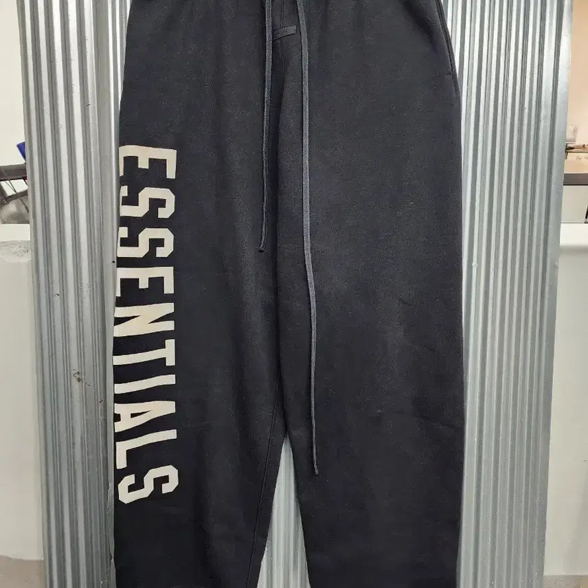 [BUNJANG] Fear of God Essentials Relaxed Sweatpants / (L)피어오브갓 에센셜 릴렉스트 스웻팬츠14.9