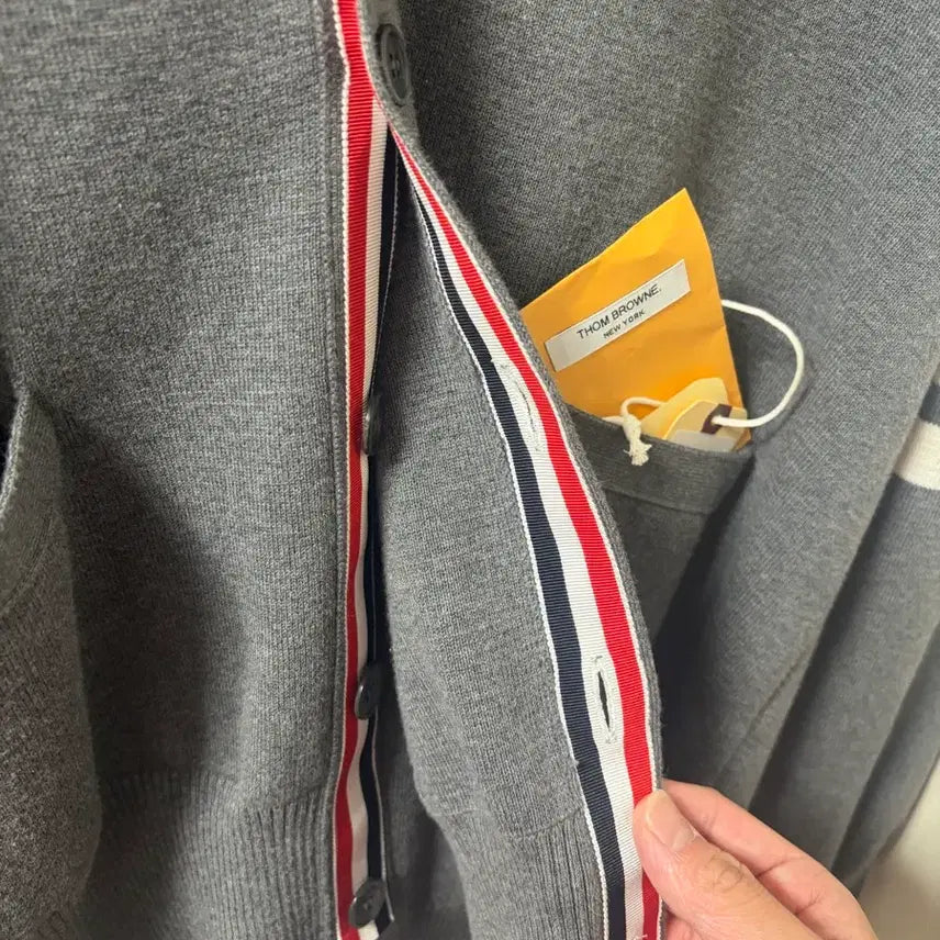 [BUNJANG] Thom Browne Milano Stitch Cardigan Grey / Thom Browne 톰브라운 밀라노스티치 가디건 그레이