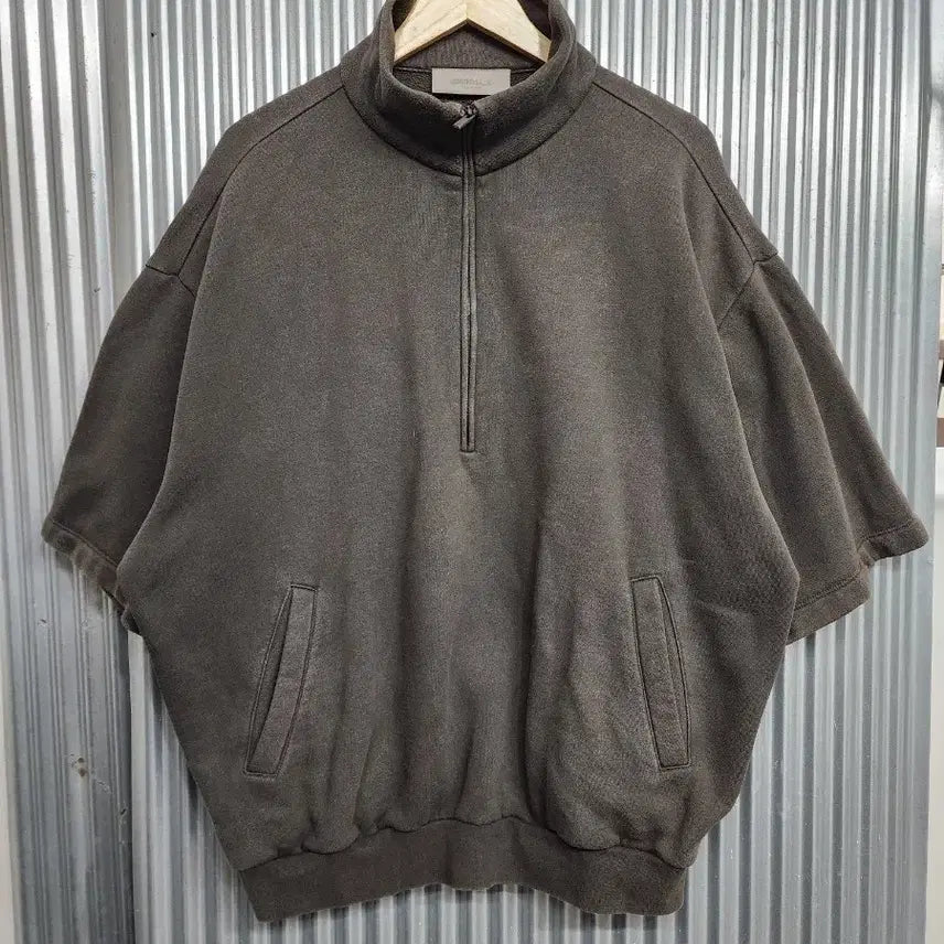 [BUNJANG] Fear of God Essentials Half-Zip Short Sleeve Sweatshirt Grey / (L)피어오브갓 에센셜 하프집업 반팔 스웨트셔츠 그레이 15.9
