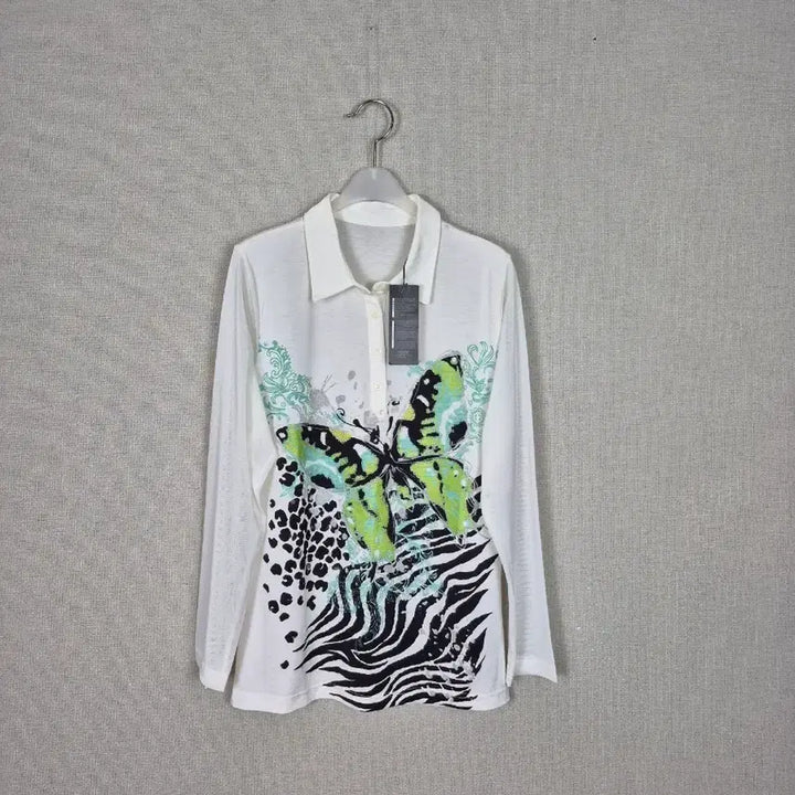 [BUNJANG] Butterfly Print Long Sleeve Collared Shirt (New with Tags) / 