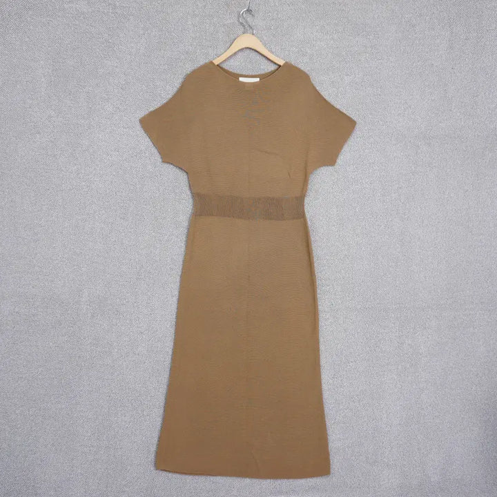 [BUNJANG] Floaty Hole-Garment Long Short-Sleeve Dress - Light Beige / 플로티 홀가먼트 진베이지 롱 반팔 원피스 free