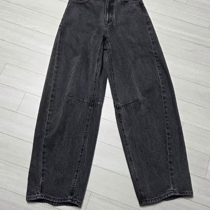 [BUNJANG] GU Barrel Black Wide Denim Pants / GU에서 베럴블랙 와이드 데님 팬츠 S