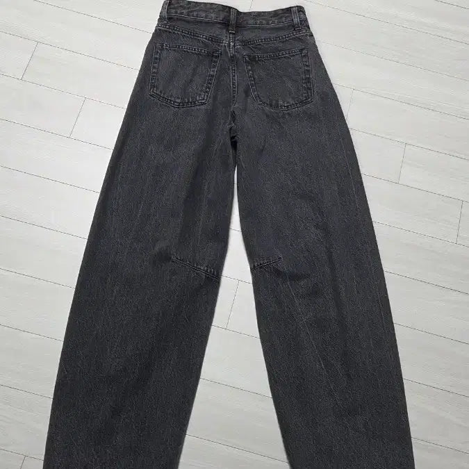 [BUNJANG] GU Barrel Black Wide Denim Pants / GU에서 베럴블랙 와이드 데님 팬츠 S