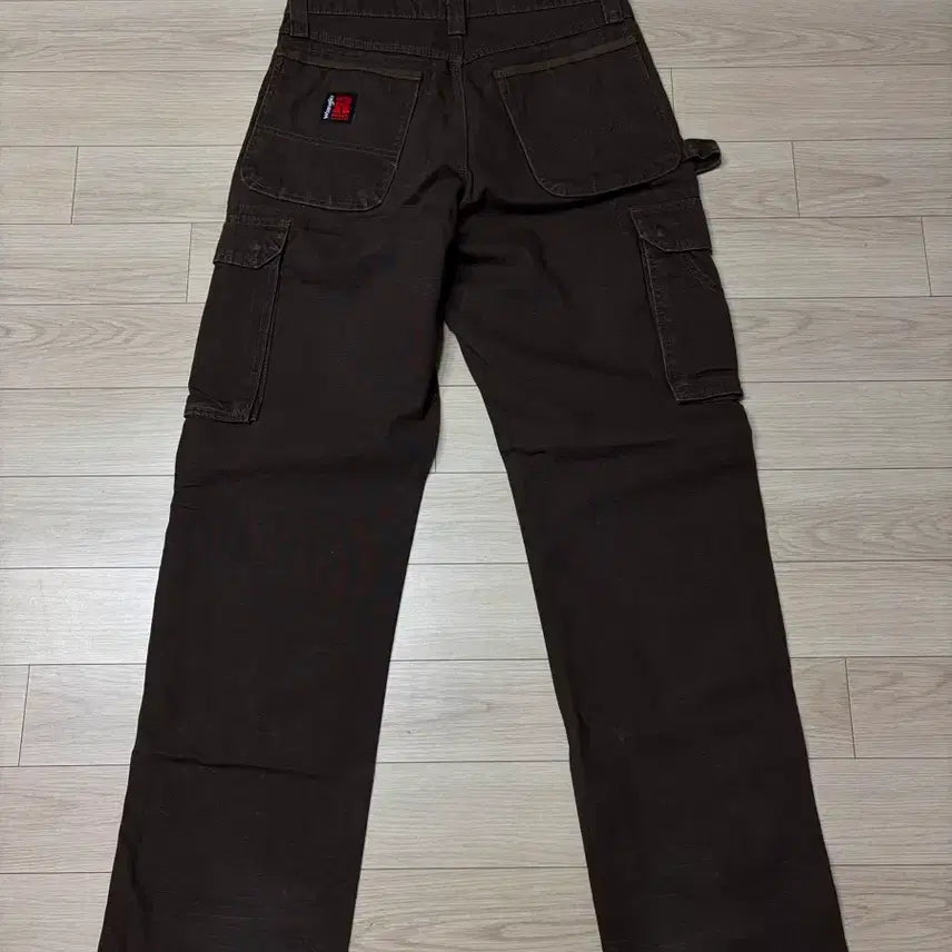 [BUNJANG] Wrangler Russell Athletic Brown Cargo Pants 30x32 / 랭글러 러셀 웨어 브라운 카고 바지 30x32