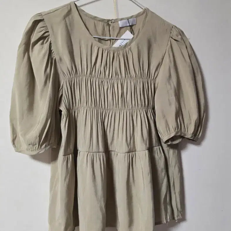 [BUNJANG] Abplus Puff Sleeve Blouse / abplus 블라우스ㅡ 새거ㅡs