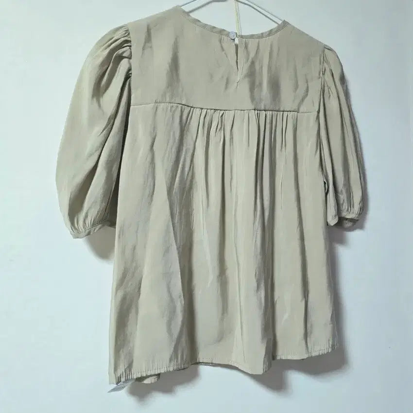 [BUNJANG] Abplus Puff Sleeve Blouse / abplus 블라우스ㅡ 새거ㅡs