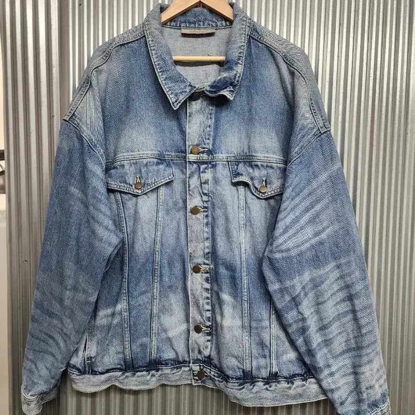 [BUNJANG] Fear of God Essentials 22FW Denim Trucker Jacket (XL) / (XL) 피어오브갓 에센셜 22FW 데님 트러커 자켓25.9