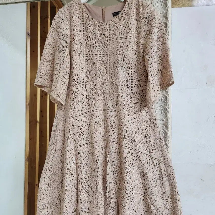 [BUNJANG] ZARA Punching Lace Short Sleeve Dress / 자라 펀칭 레이스 반팔 원피스