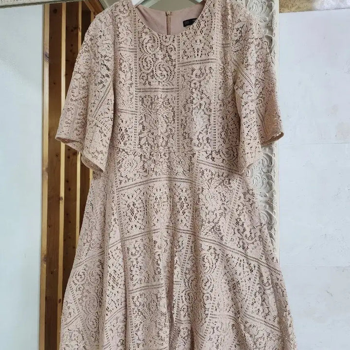 [BUNJANG] ZARA Punching Lace Short Sleeve Dress / 자라 펀칭 레이스 반팔 원피스