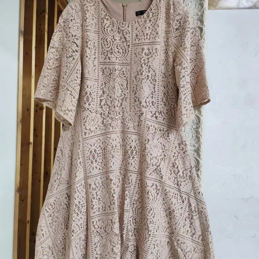 [BUNJANG] ZARA Punching Lace Short Sleeve Dress / 자라 펀칭 레이스 반팔 원피스