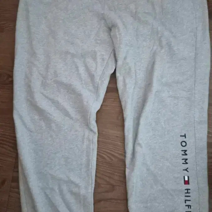 [BUNJANG] Tommy Hilfiger Grey Sweatpants / 타미힐피거 회색 트레이닝 바지