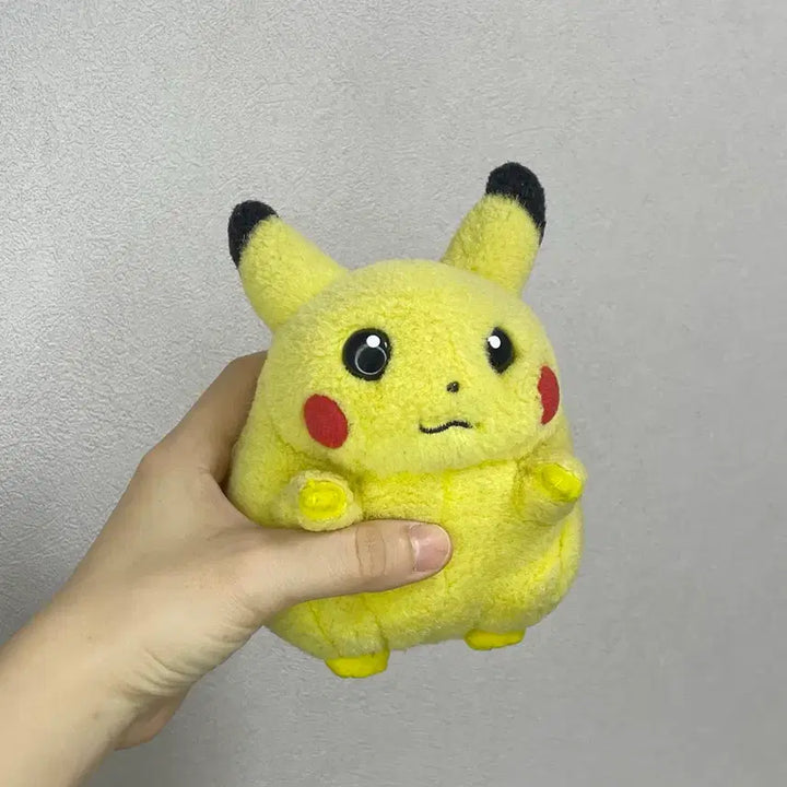 [BUNJANG] Vintage Tomy Chubby Pikachu Plush / 고전 피카츄 인형 빈티지 토미 뚱카츄