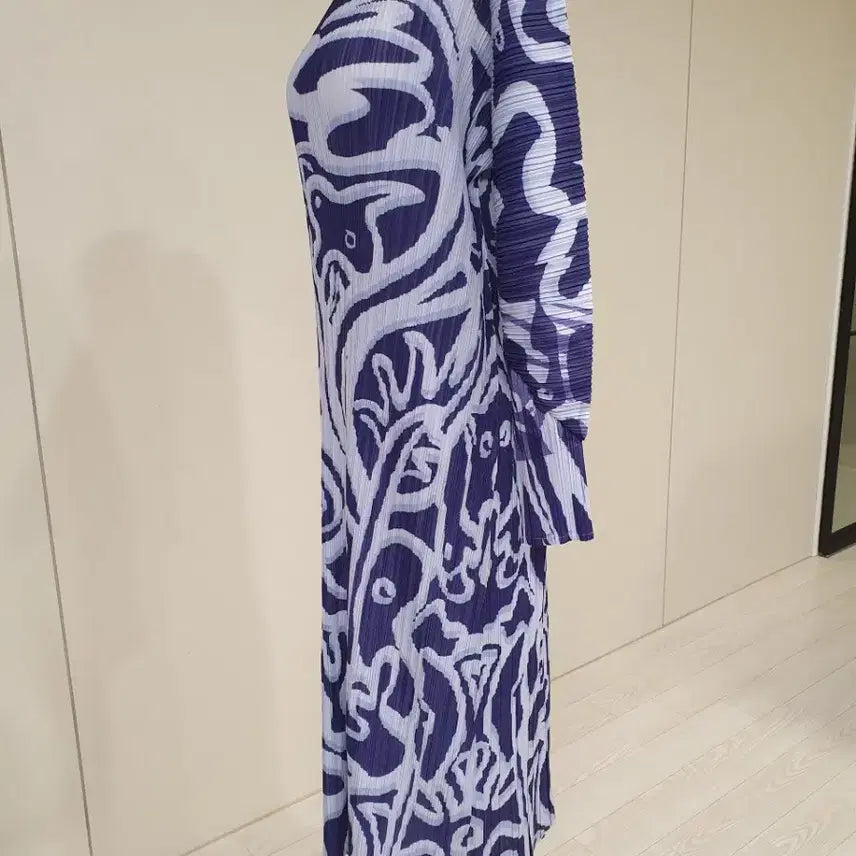 [BUNJANG] Pleated Pattern Long Dress Purple / 플리츠 패턴 롱 원피스 보라