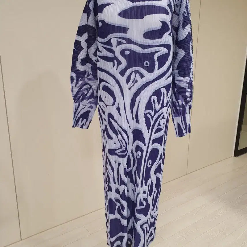 [BUNJANG] Pleated Pattern Long Dress Purple / 플리츠 패턴 롱 원피스 보라