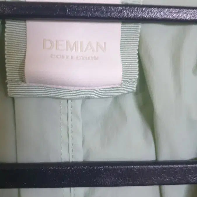 [BUNJANG] DEMIAN Mint 7-Sleeve Windbreaker Jumper / DEMIAN 민트 숏 바막점퍼 7부