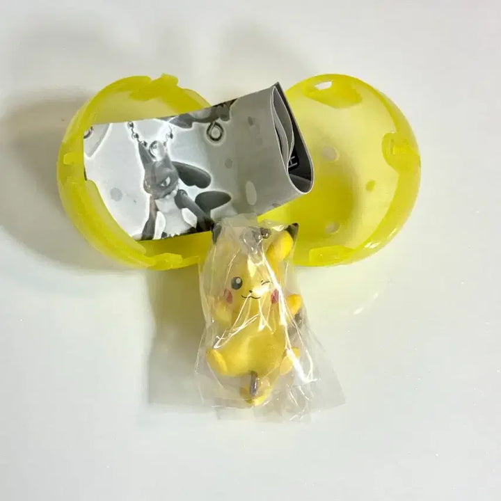 [BUNJANG] Pokemon Pikachu Gachapon Keychain New / 포켓몬스터 피카츄 가챠 키링 새상품